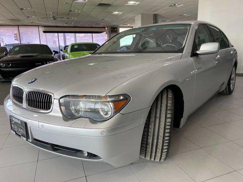 Used 2003 BMW 745Li image 3