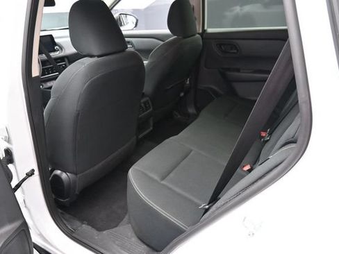 Used 2024 Nissan Rogue S AWD/4WD image 14