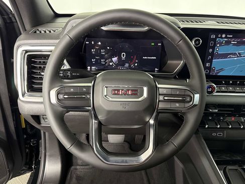 New 2026 GMC Canyon Elevation w/ Convenience Package image 42