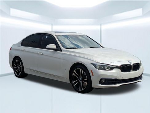 Used 2018 BMW 330e RWD image 7