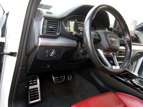 Used 2021 Audi SQ5 Premium Plus w/ Premium Plus Package image 20