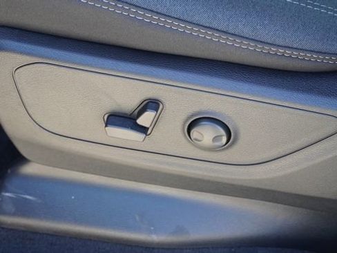 New 2026 RAM 1500 4x4 Crew Cab image 18