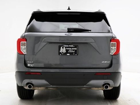 Used 2023 Ford Explorer XLT w/ Equipment Group 202A image 8