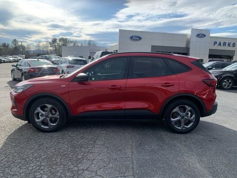 New 2025 Ford Escape ST-Line w/ Equipment Group 301A image 5