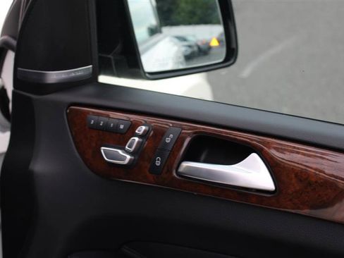 Used 2019 Mercedes-Benz GLS 550 GLS 550 image 16