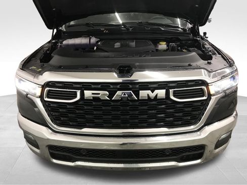 New 2026 RAM 1500 4x4 Crew Cab image 43