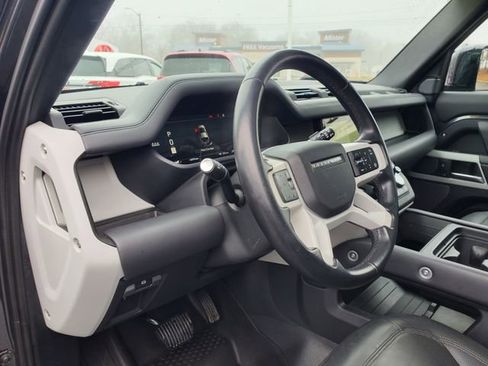 Used 2024 Land Rover Defender 110 S image 20