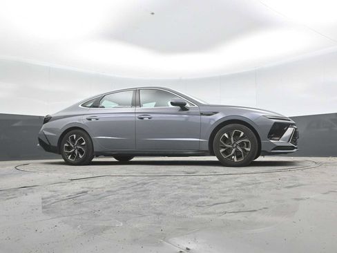 Used 2024 Hyundai Sonata SEL FWD image 29