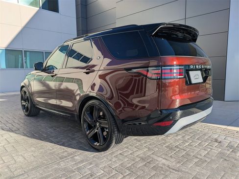 New 2026 Land Rover Discovery Limited Edition image 5