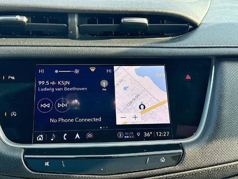 Used 2023 Cadillac XT5 Premium Luxury image 11