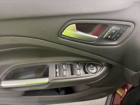 Used 2016 Ford Escape Titanium w/ Equipment Group 301A AWD/4WD image 17