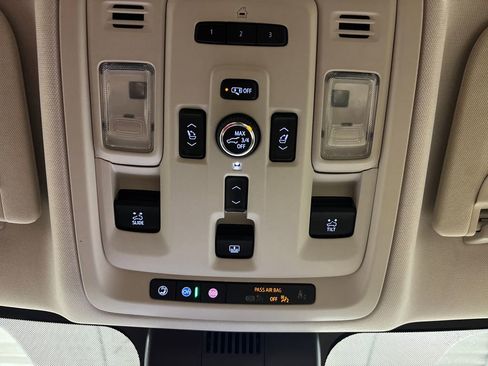 Used 2023 GMC Yukon XL Denali w/ Denali Reserve Package AWD/4WD image 47