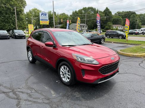 Used 2020 Ford Escape SE FWD image 7