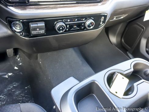 New 2026 Chevrolet Silverado 2500 LT image 18