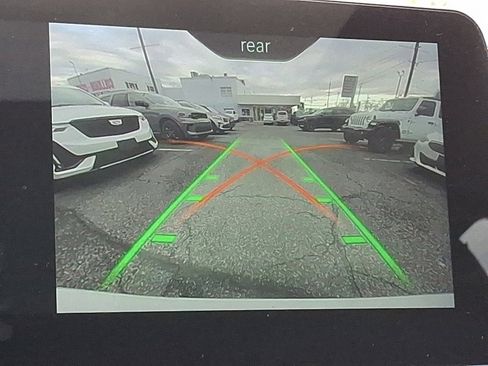 Used 2018 BMW M550i xDrive image 25