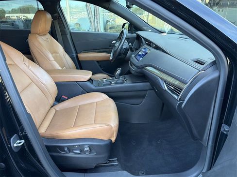 Used 2019 Cadillac XT4 Sport image 13