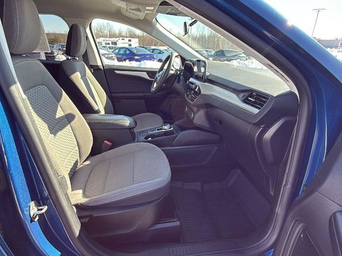 Used 2022 Ford Escape SE image 17