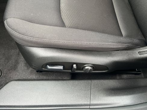 Used 2023 Chevrolet Malibu LT image 4