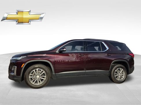 Certified 2023 Chevrolet Traverse LT image 3