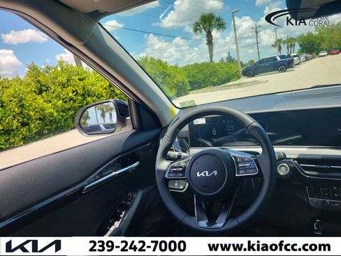 New 2026 Kia Seltos S FWD image 20