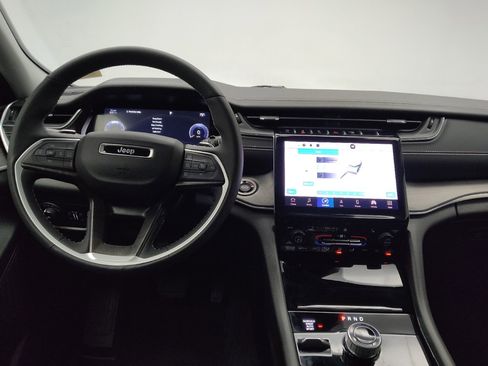 Used 2023 Jeep Grand Cherokee L Limited AWD/4WD image 22
