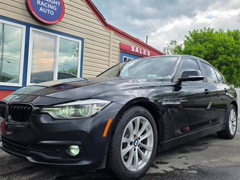 Used 2017 BMW 320i xDrive Sedan AWD/4WD image 8