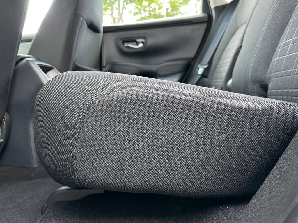 Certified 2025 Honda HR-V LX image 39