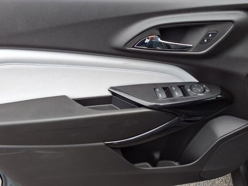 New 2025 Chevrolet Trax LT FWD image 10