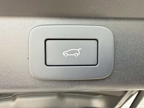 New 2026 Land Rover Range Rover Sport SE AWD/4WD image 12