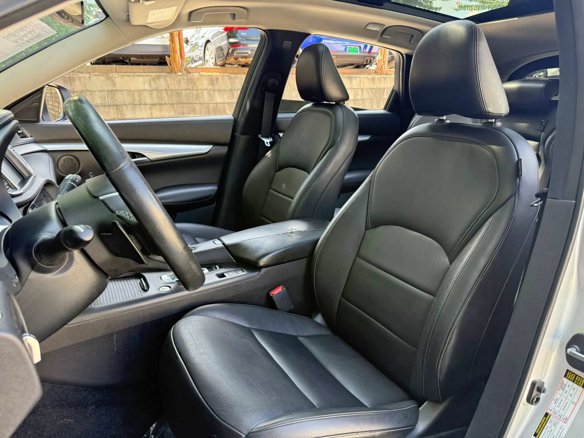 Used 2019 INFINITI QX50 Luxe AWD/4WD image 21