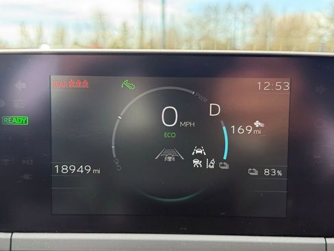 Used 2023 Subaru Solterra AWD image 28