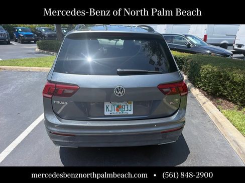 Used 2018 Volkswagen Tiguan S AWD/4WD image 3