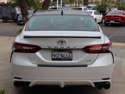 Used 2019 Toyota Camry XSE image 8