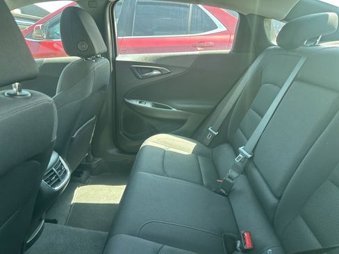 Used 2024 Chevrolet Malibu LT FWD image 17