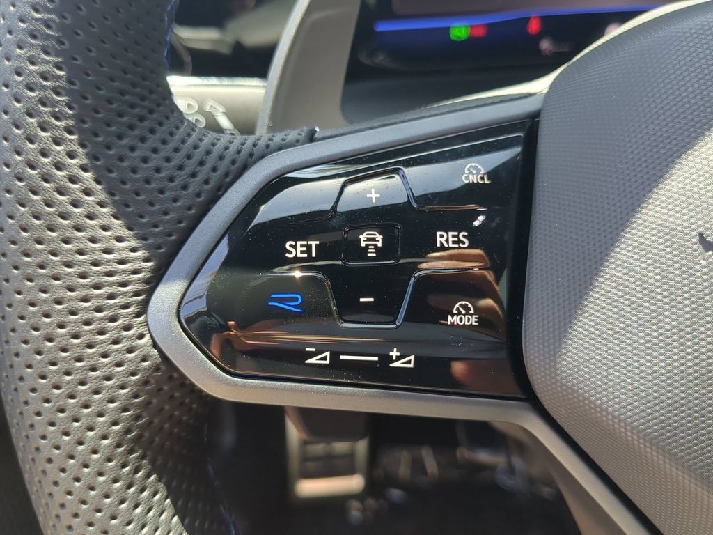 New 2026 Volkswagen Golf w/ Euro Style Package AWD/4WD image 27