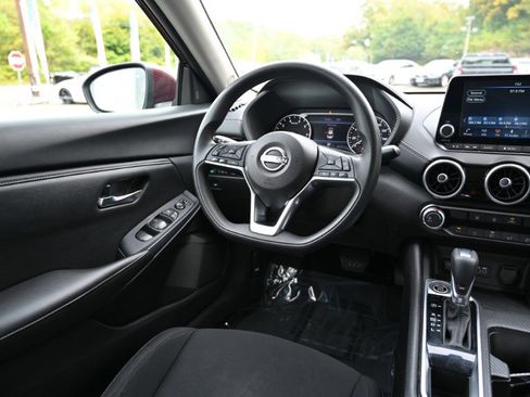 Used 2024 Nissan Sentra SV image 11