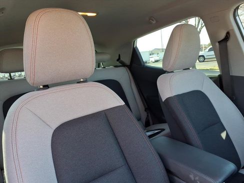 Used 2020 Chevrolet Bolt LT image 17