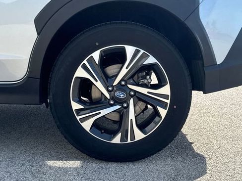 Used 2025 Subaru Crosstrek 2.0i Premium image 13