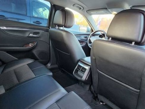 Used 2014 Chevrolet Impala LT FWD image 12