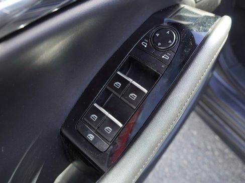 Used 2024 MAZDA MAZDA3 Hatchback w/Premium Plus Pkg image 13