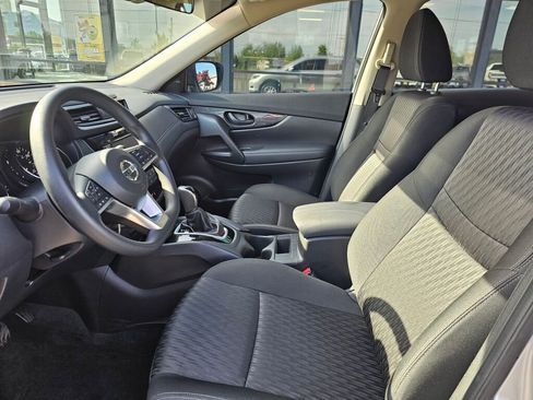 Used 2019 Nissan Rogue S AWD/4WD image 17
