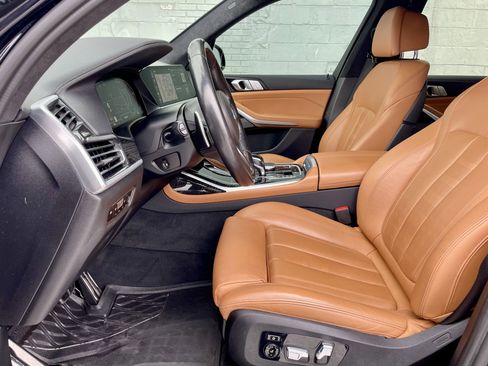 Used 2021 BMW X7 xDrive40i w/ M Sport Package image 14