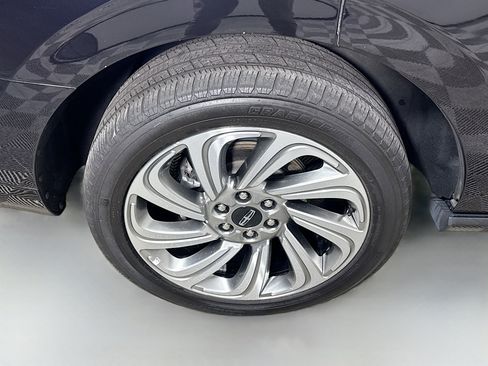 Used 2024 Lincoln Navigator Reserve image 33