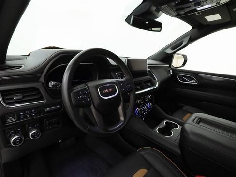 Used 2023 GMC Yukon XL AT4 w/ AT4 Premium Plus Package image 11