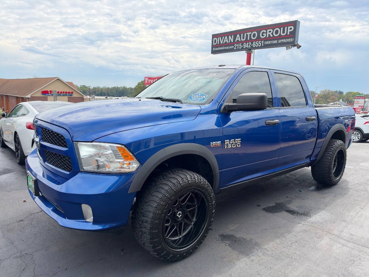 Used 2017 RAM 1500 Express AWD/4WD image 3