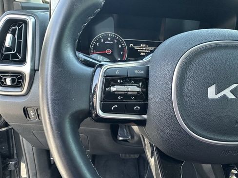 Used 2022 Kia Sorento S FWD image 36