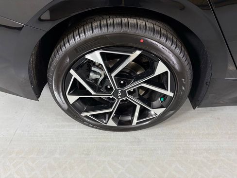 New 2026 Kia K5 EX image 10