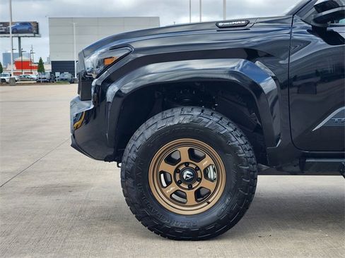 Certified 2025 Toyota Tacoma TRD Sport image 8
