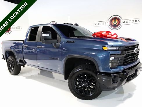 Used 2026 Chevrolet Silverado 2500 Custom w/ Custom Value Package image 1