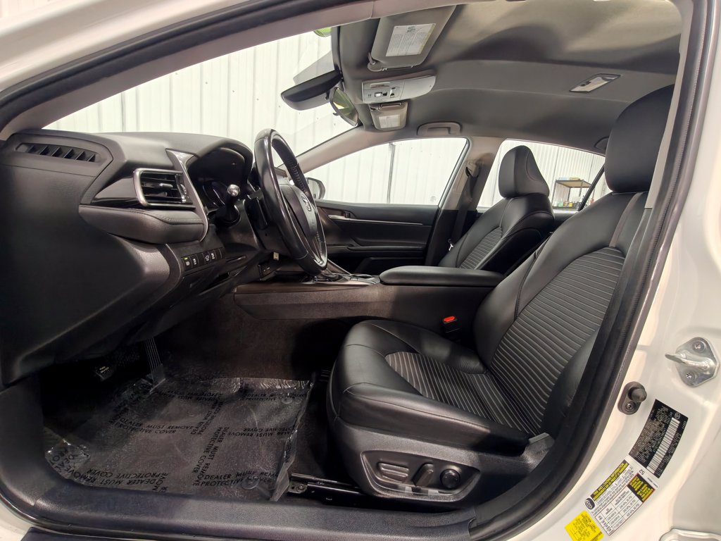 Used 2023 Toyota Camry SE FWD image 21